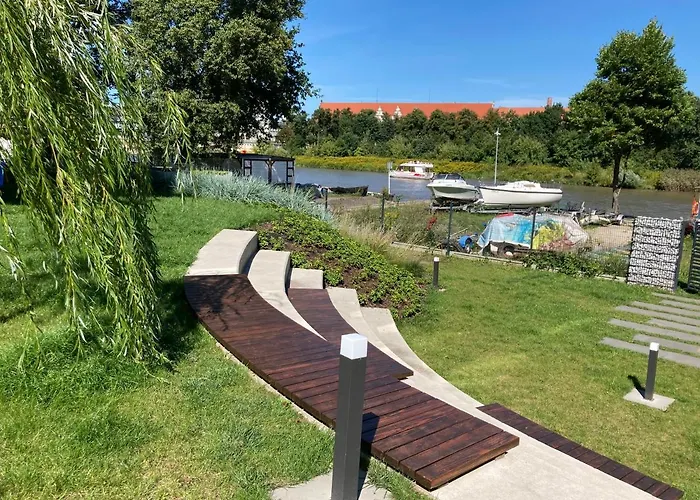 Marina Port 弗罗茨瓦夫